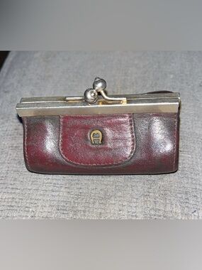 Vintage Etienne Aigner Leather Kisslock Coin Purse Made in Italy